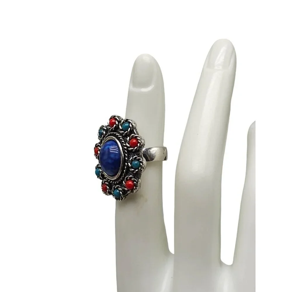 Sarah Coventry NAVAJO Faux Turquoise Coral Beads Ring Silver Tone Size 4 Vintage